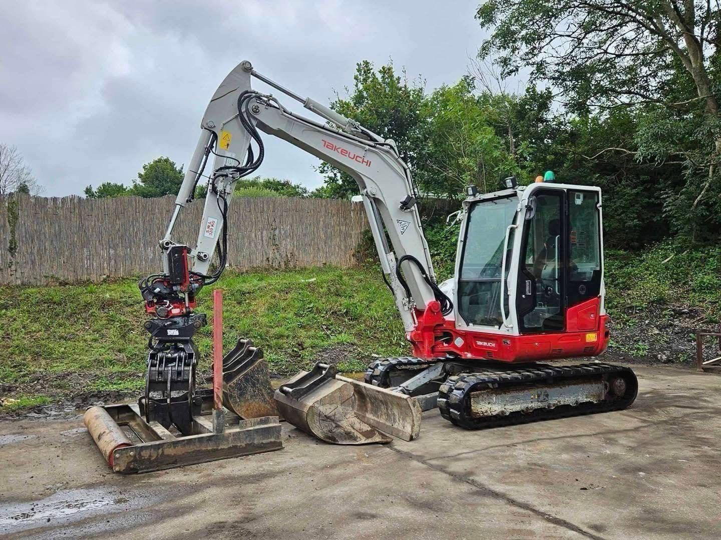 Pelle TAKEUCHI TB260 - 6 Tonnes - 2016
