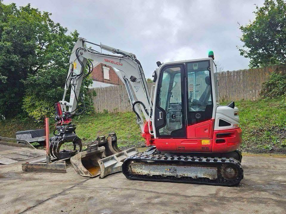 Pelle TAKEUCHI TB260 - 6 Tonnes - 2016