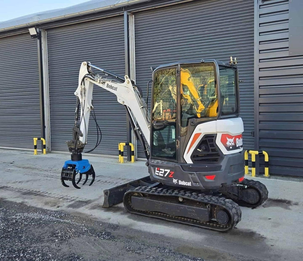 Mini pelle BOBCAT E27z - 2,7 Tonnes - 2019 + Pince à grume rotative