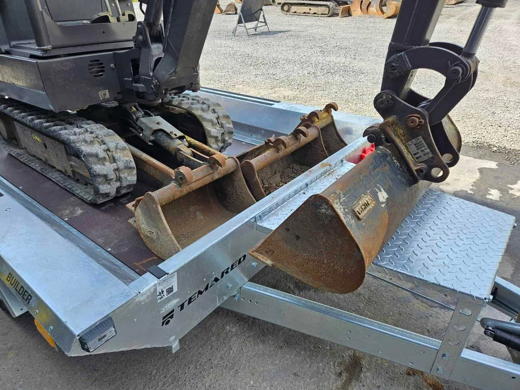 Mini Pelle VOLVO - 1,5 Tonne - 2019 + Remorque Temared