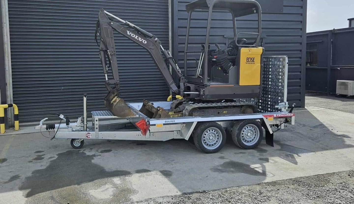 Mini Pelle VOLVO - 1,5 Tonne - 2019 + Remorque Temared