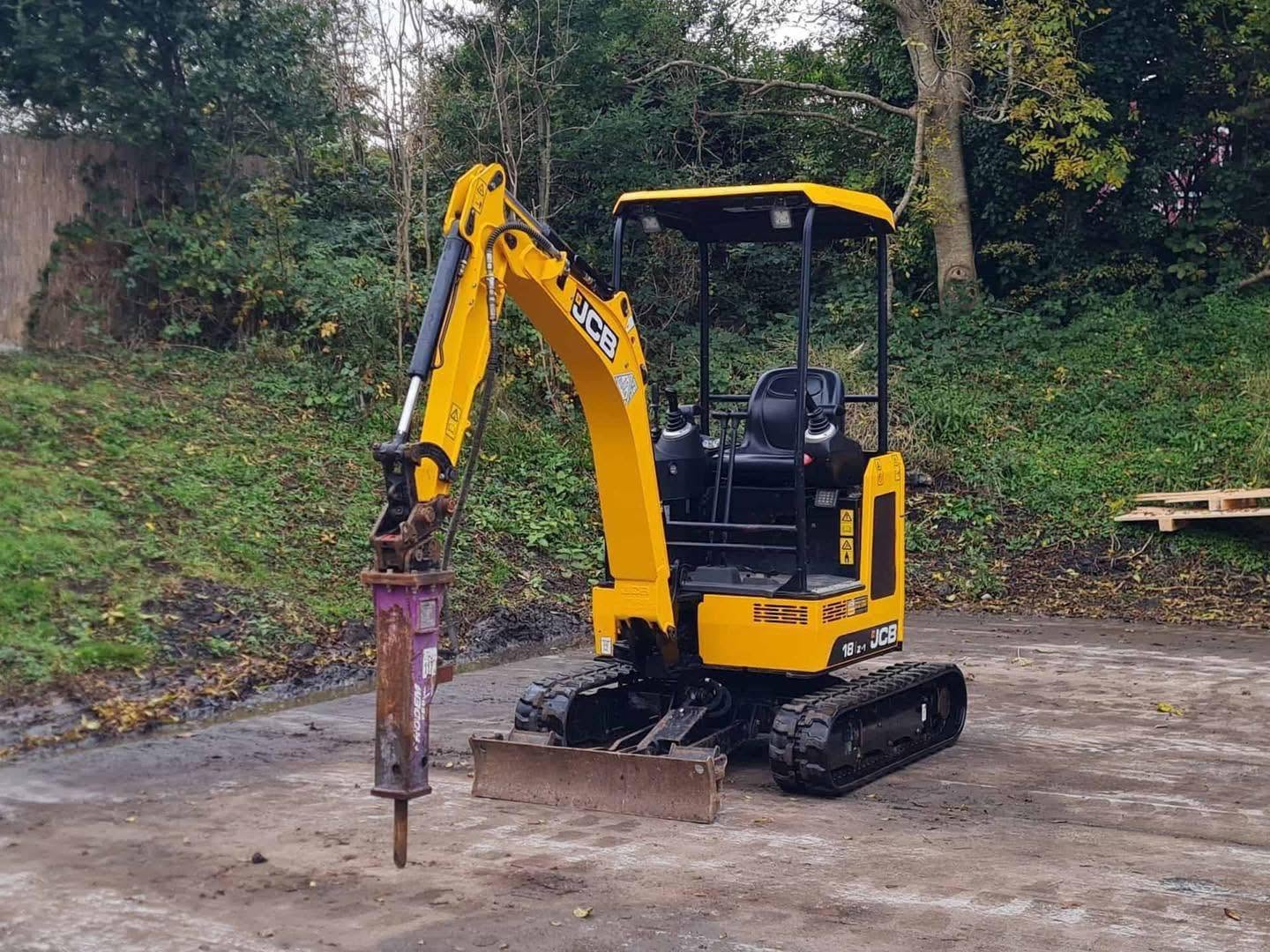 Mini pelle JCB 18Z - 1,8 Tonne - 2021 + Remorque IFOR Williams