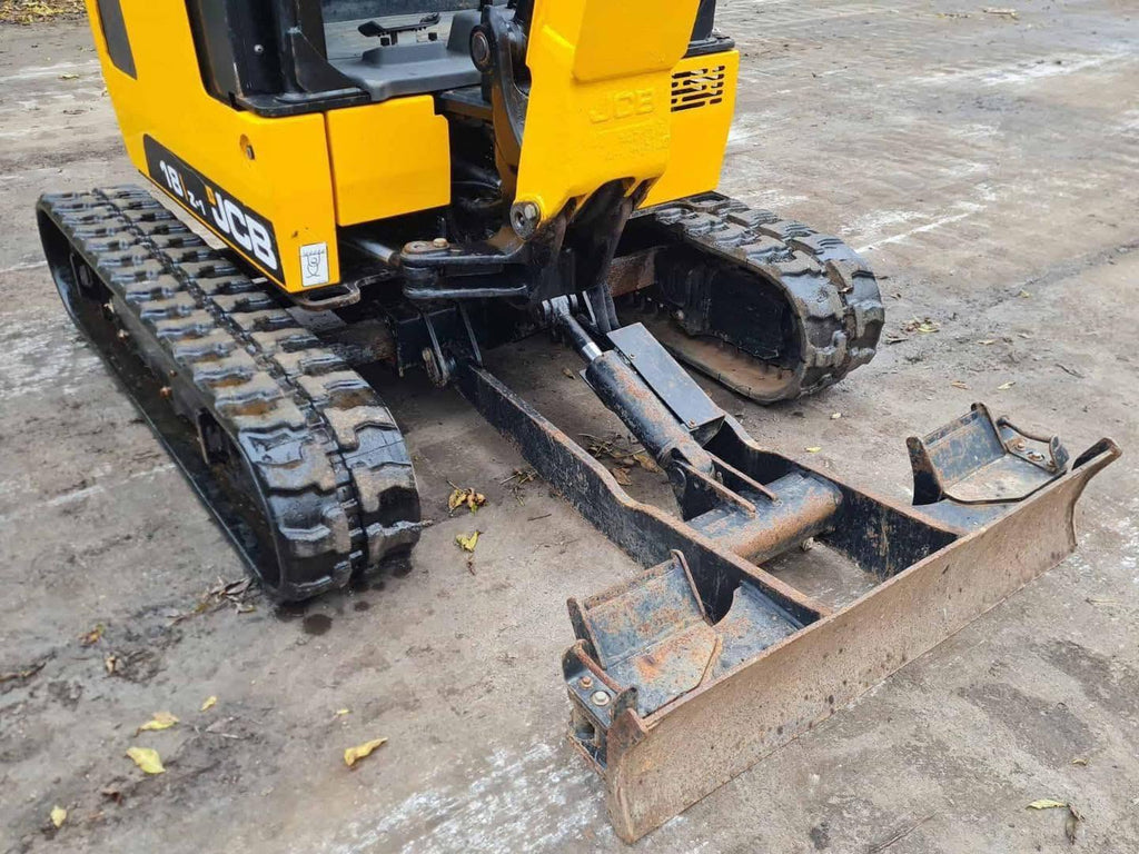 Mini pelle JCB 18Z - 1,8 Tonne - 2021 + Remorque IFOR Williams