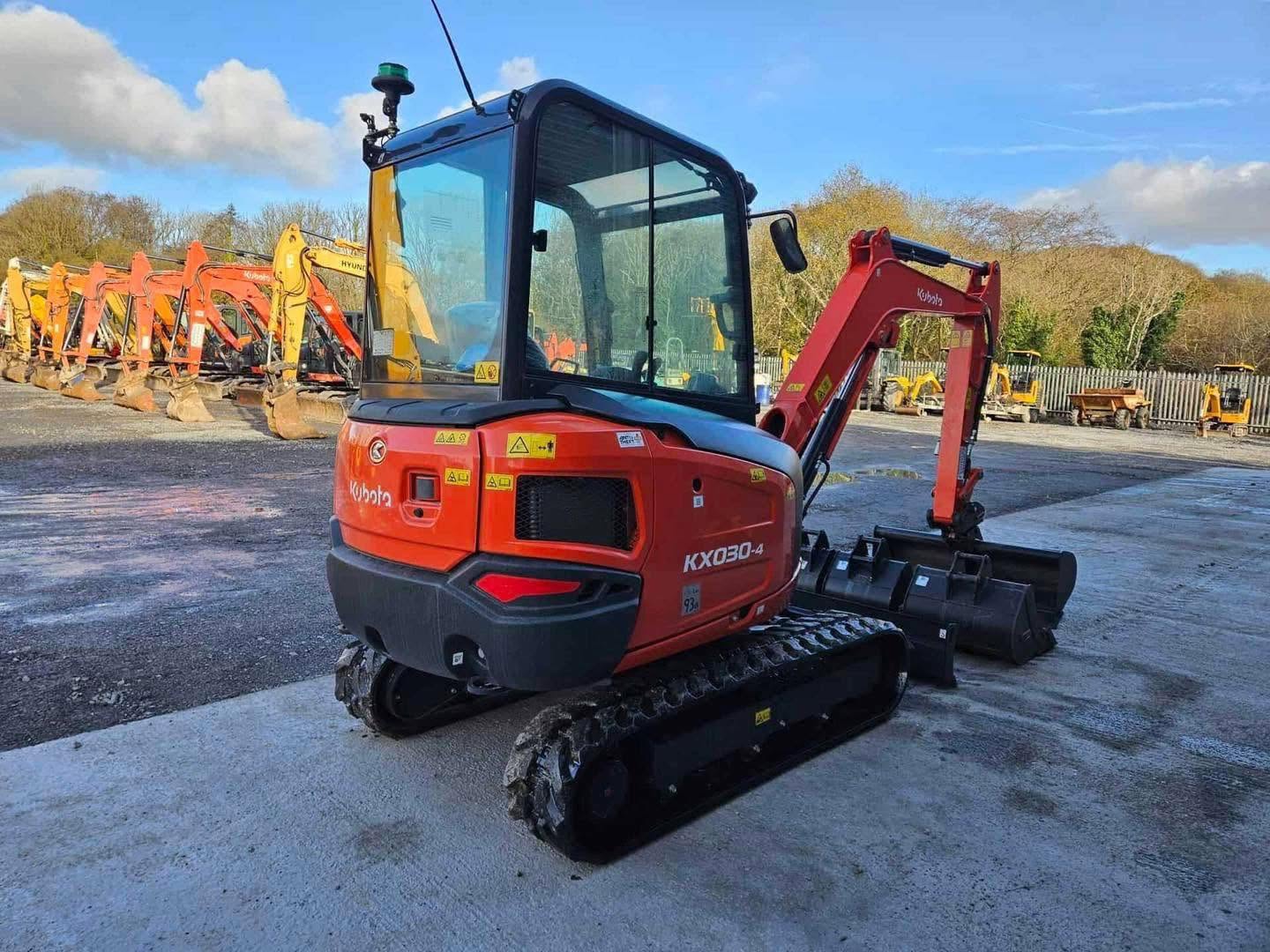 Mini pelle KUBOTA KX030-4 - 3 Tonnes - 2022