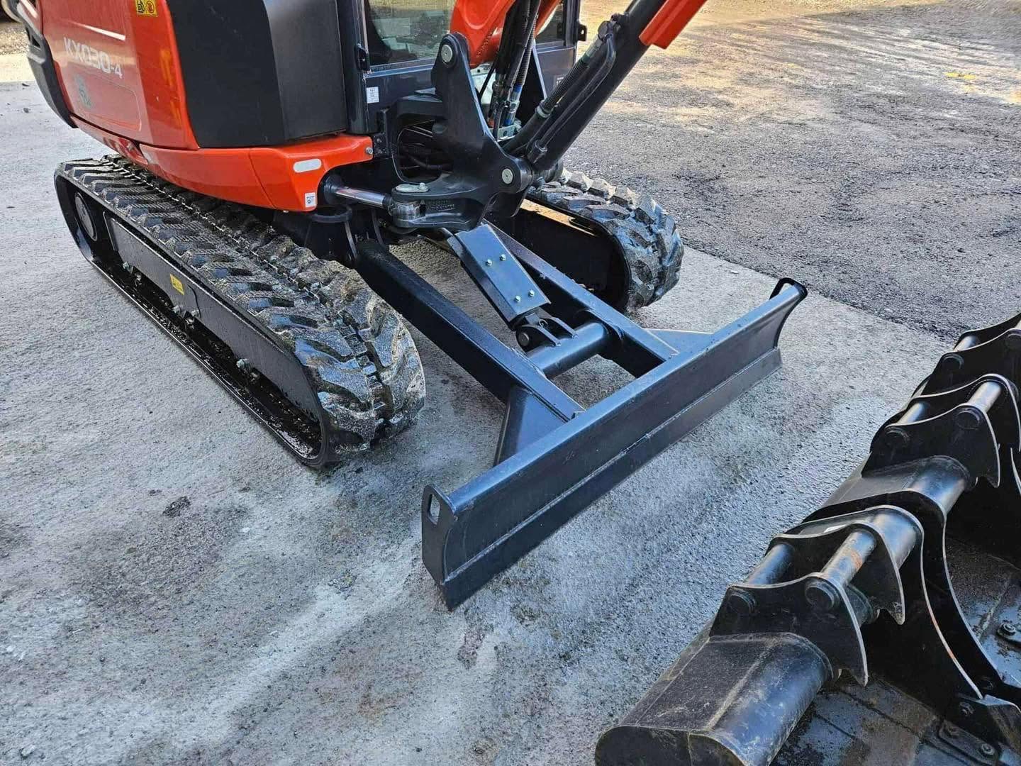 Mini pelle KUBOTA KX030-4 - 3 Tonnes - 2022
