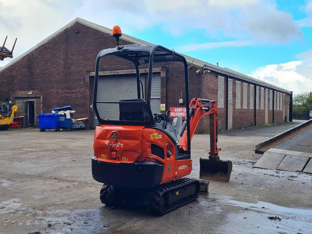 Mini pelle KUBOTA KX015-4 - 1,5 Tonne - 2016
