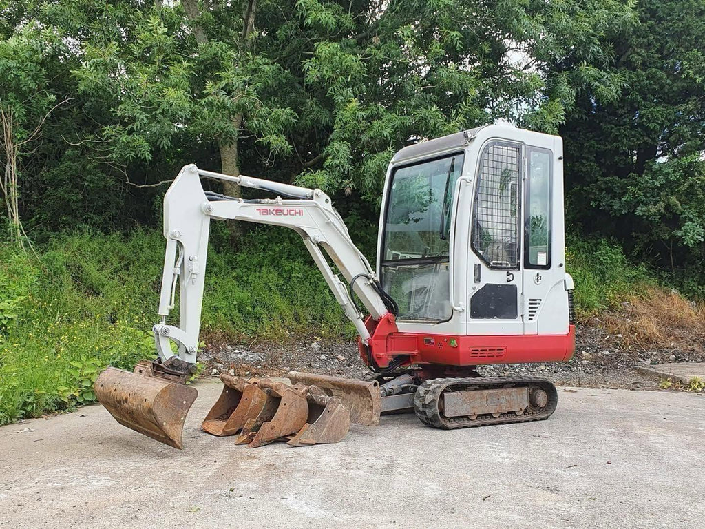 Mini pelle TAKEUCHI TB014 - 1,5 Tonne - 2005