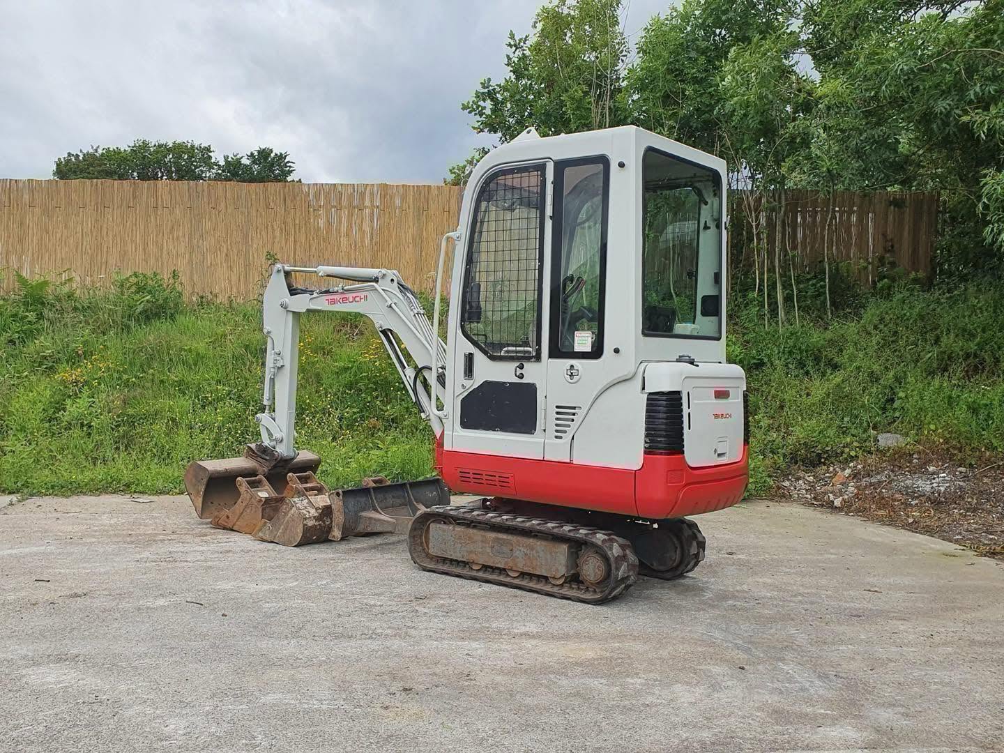 Mini pelle TAKEUCHI TB014 - 1,5 Tonne - 2005