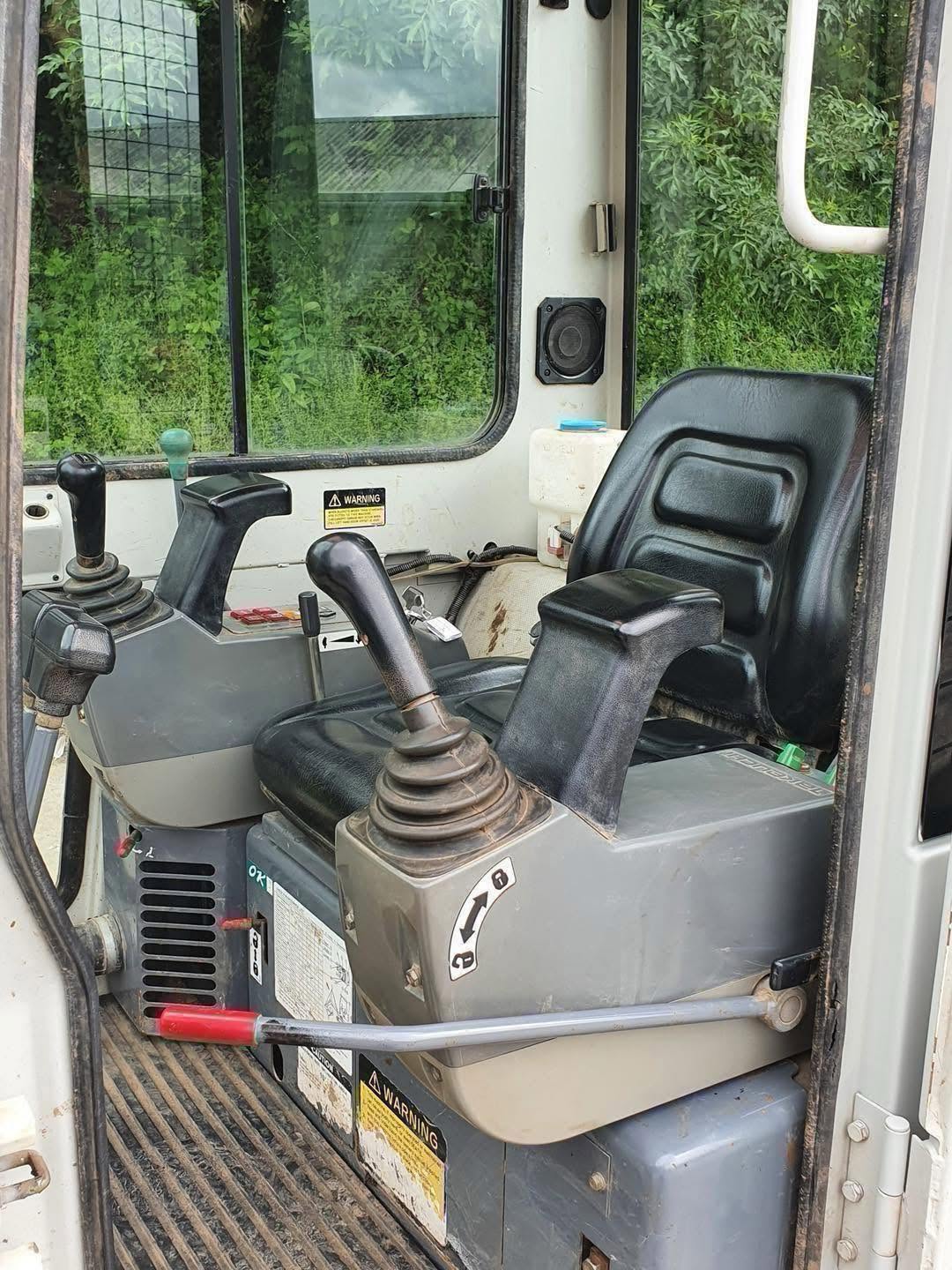 Mini pelle TAKEUCHI TB014 - 1,5 Tonne - 2005