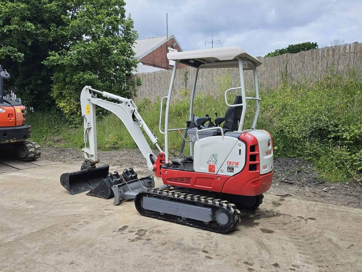 Mini pelle TAKEUCHI TB216 - 1,7 Tonne - 2022