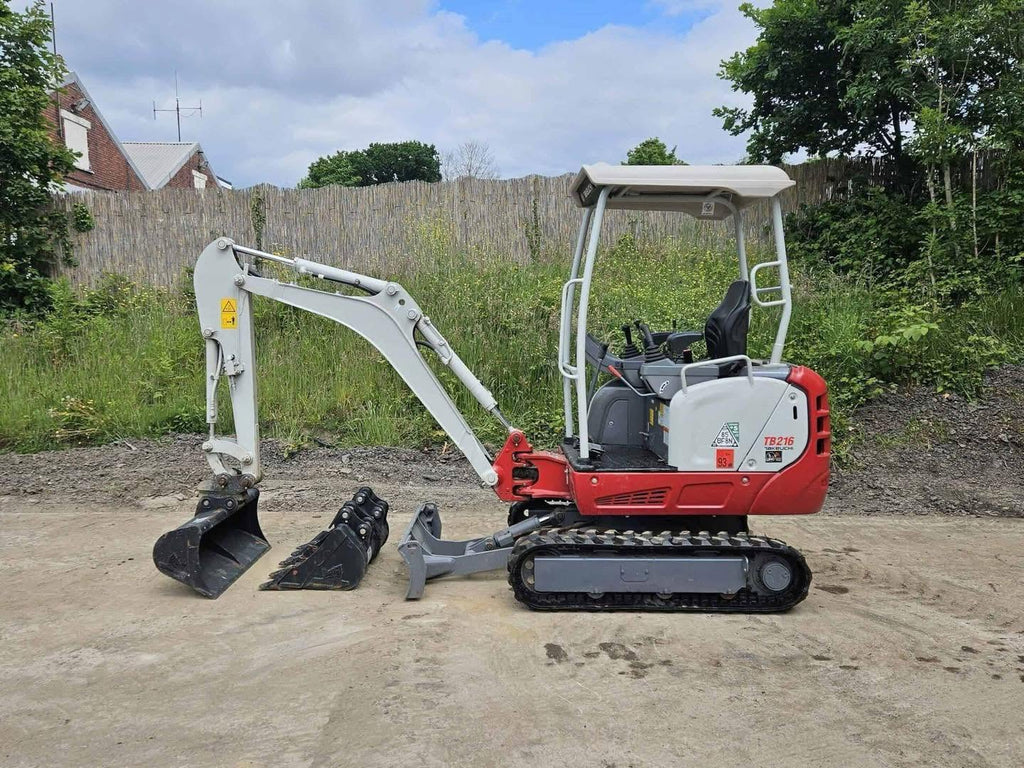 Mini pelle TAKEUCHI TB216 - 1,7 Tonne - 2022