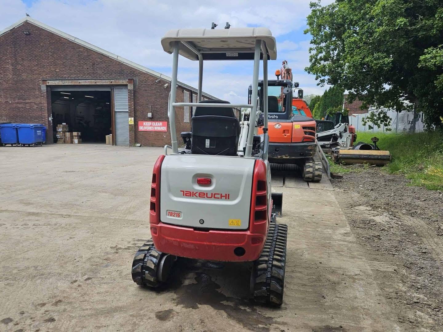 Mini pelle TAKEUCHI TB216 - 1,7 Tonne - 2022