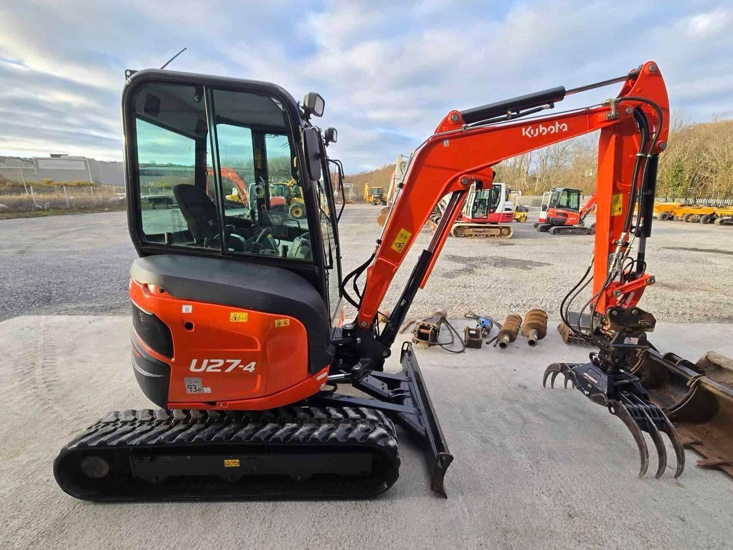 Mini pelle KUBOTA U27-4 - 2,7 Tonnes - 2022