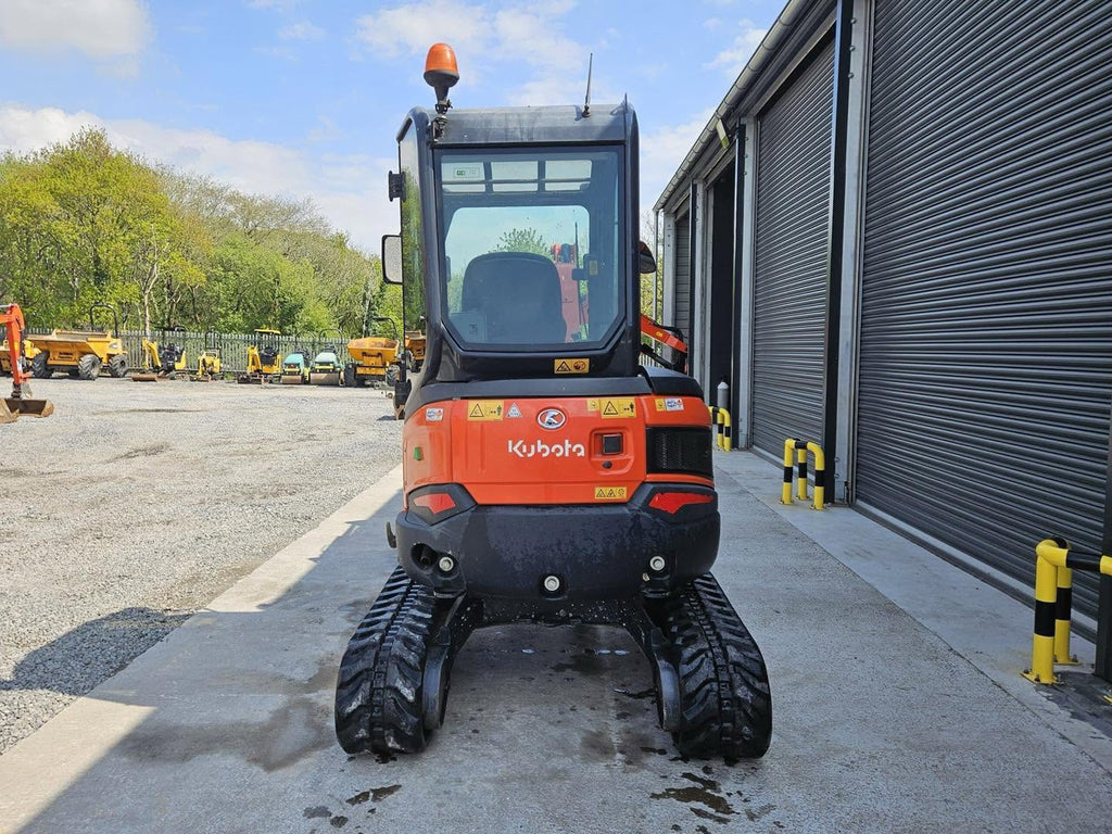 Mini pelle KUBOTA U27-4 - 2,7 Tonnes - 2018