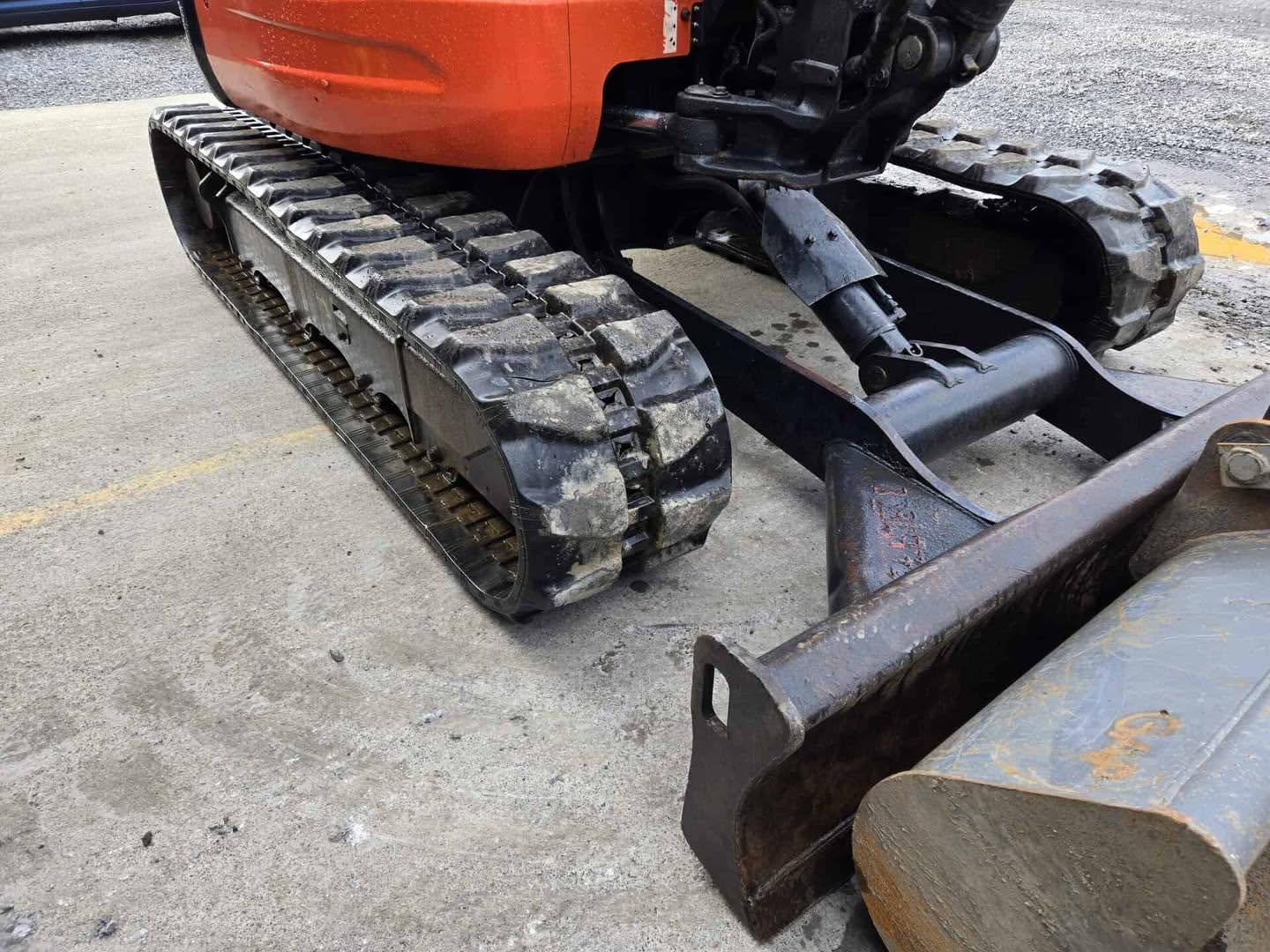 Pelle KUBOTA U48-4 - 5 Tonnes + Grappin Rotatif - 2015