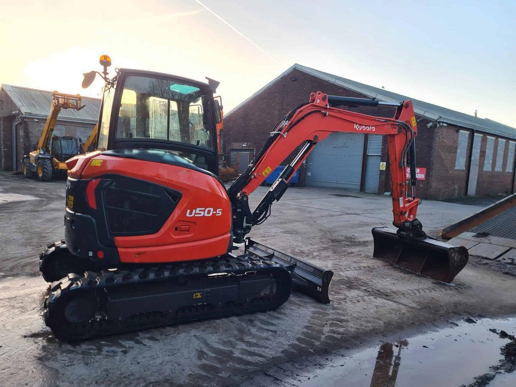 Pelle KUBOTA U50-5 - 5 Tonnes - 2021 + Grappin