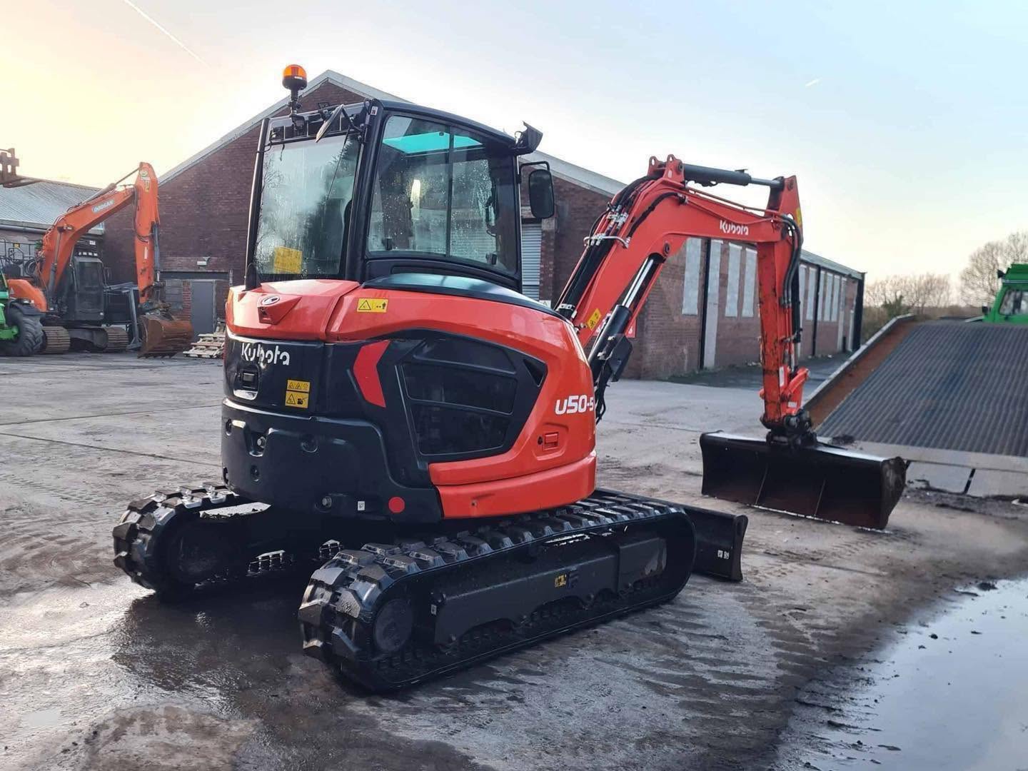 Pelle KUBOTA U50-5 - 5 Tonnes - 2021 + Grappin
