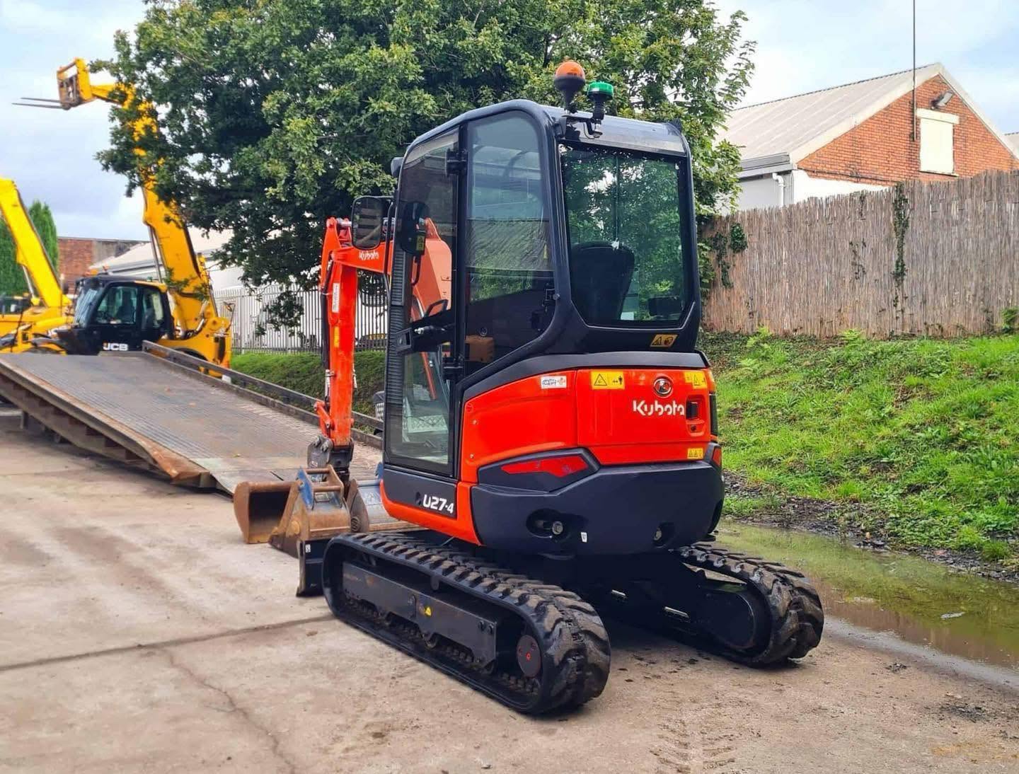 Mini pelle KUBOTA U27-4 - 2,7 Tonnes - 2022