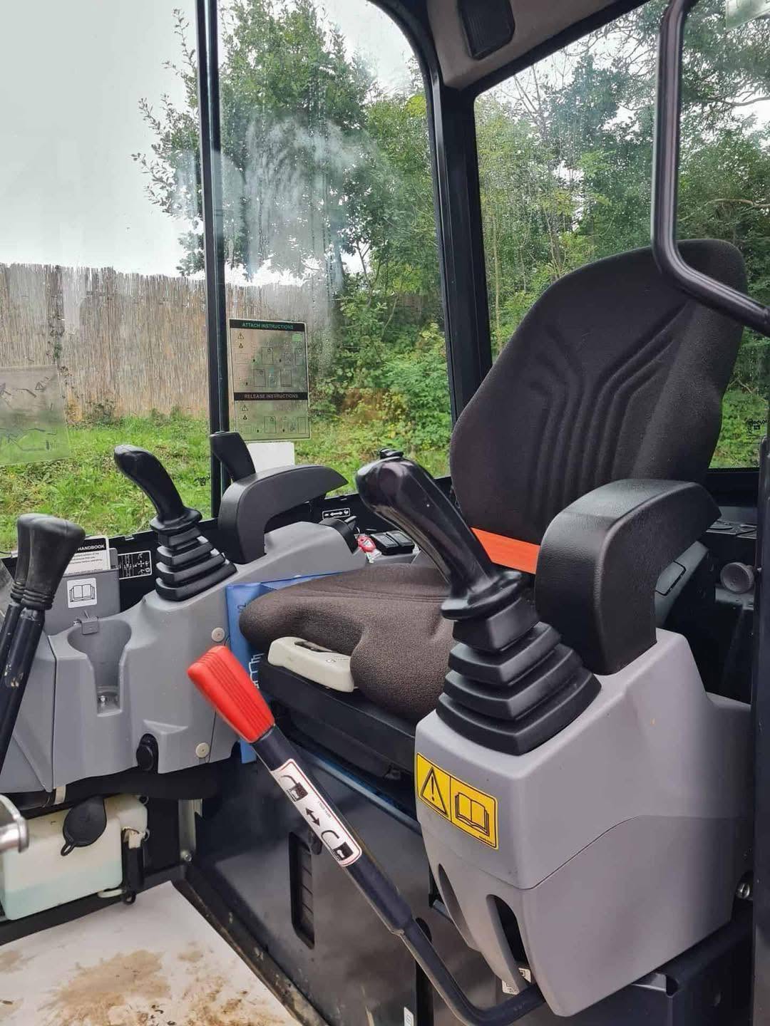 Mini pelle KUBOTA U27-4 - 2,7 Tonnes - 2022