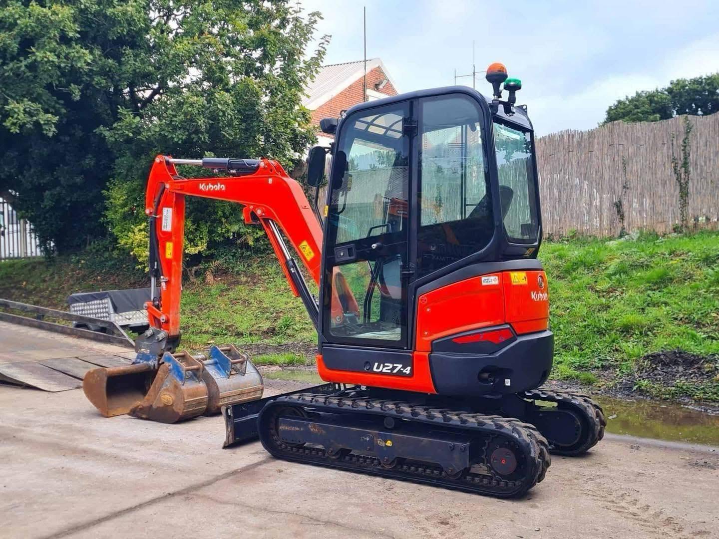 Mini pelle KUBOTA U27-4 - 2,7 Tonnes - 2022