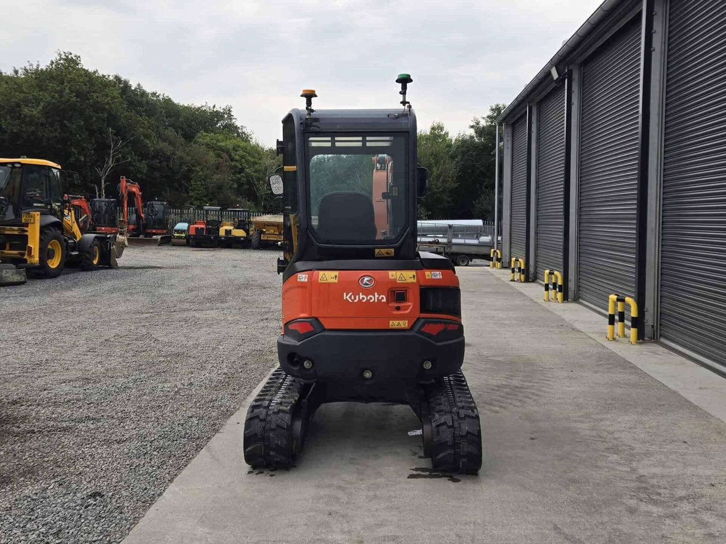 Mini pelle KUBOTA U27-4 - 2,7 Tonnes - 2019