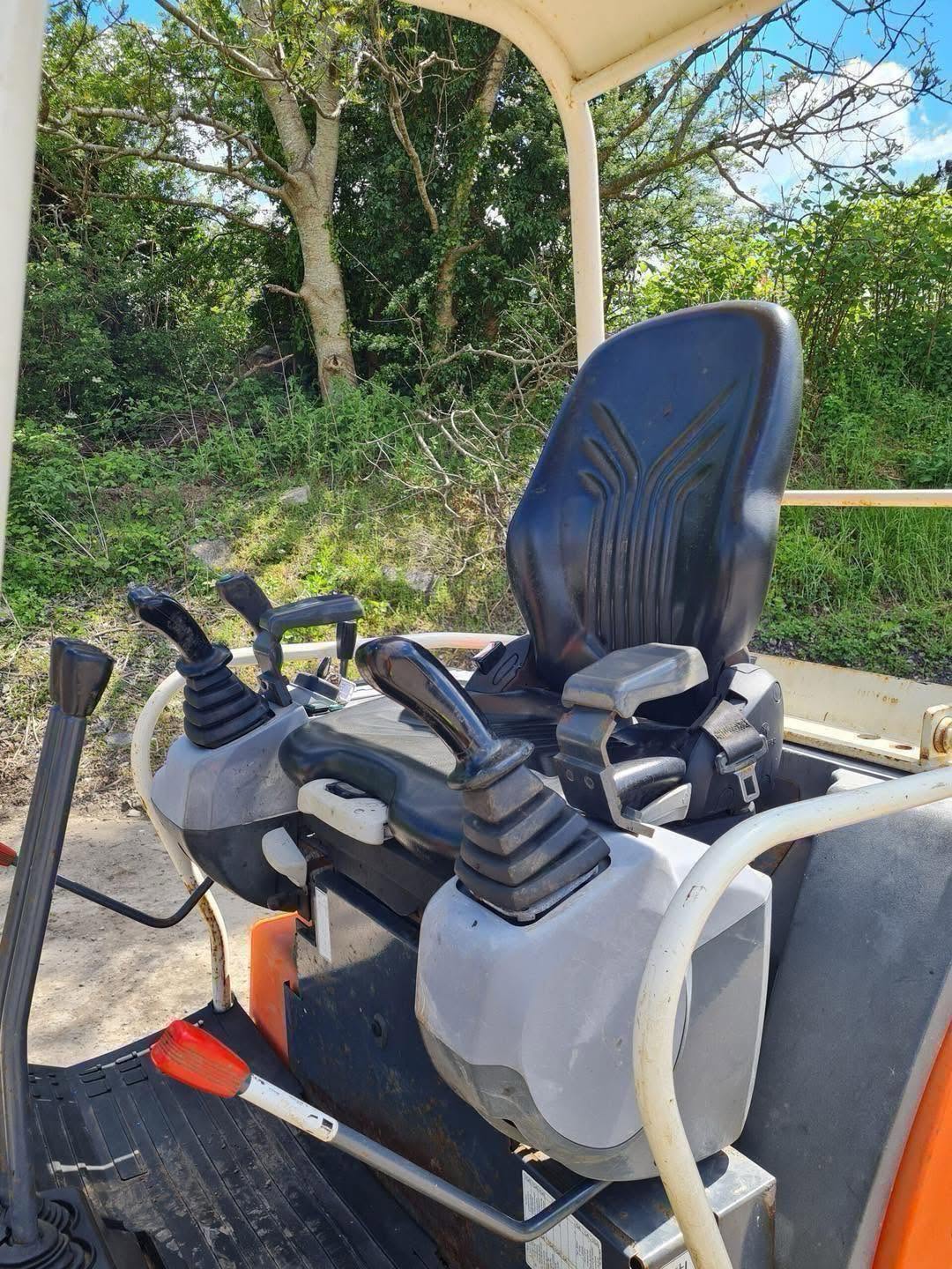 Mini pelle KUBOTA KX41-3V - 1,6 Tonne - 2006