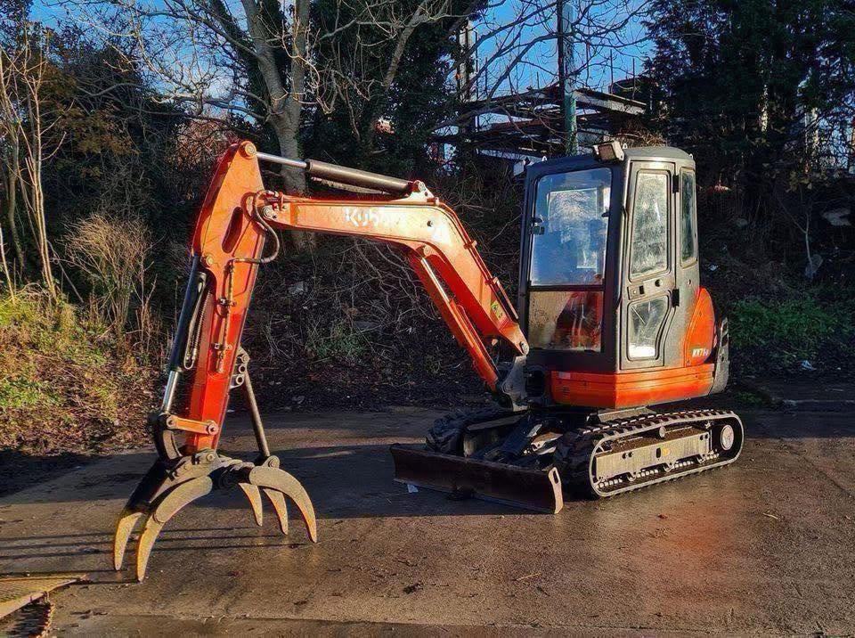 Mini pelle KUBOTA KX71-3 - 2,8 Tonnes - 2008